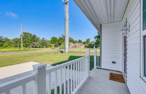 Pet-Friendly Retreat with Patio in Bolivia! - Foto 26