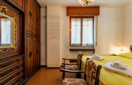 Sciura Elena's Terrace With Lake, Mounts & Valley by Halldis - Foto 16