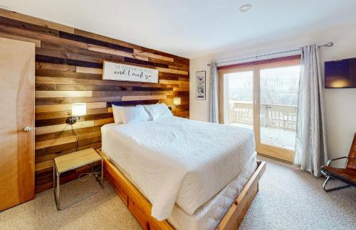 The Summit: 46 - Photo 11