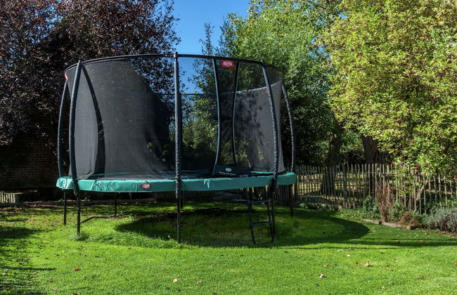 Farmhouse With Fenced Garden - Foto 39