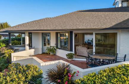 Pacific Perfection - Ocean Views Jacuzzi Walk to Beach and Dining - Photo 62