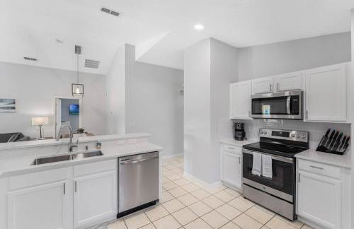 Stunning Newly Renovated Pool Home close to Disney - Foto 6