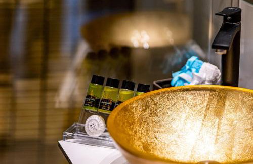 Moon Boutique Hotel - Ultra Luxury Suites with Pool, Perfect for Fun and Relaxation By Villa Mana Gers - Photo 54