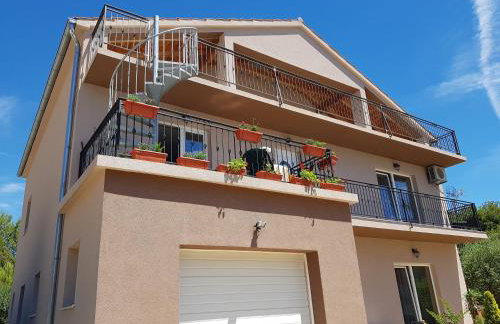 Gloria Ivana - Foto 16