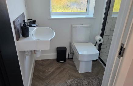 Self-contained 2-story accommodation in Grayshott - Foto 10