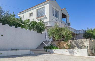 Modern villa with infinity pool close to the sea - Foto 31