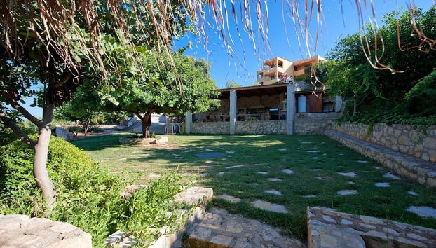 Chloe Seafront Villa - Photo 3, Chambre