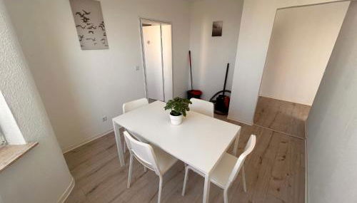 bookandstay24 com Dietzenbach 2 Zimmerwohnung mit Balkon, Küche und Parkplatz - Foto 4