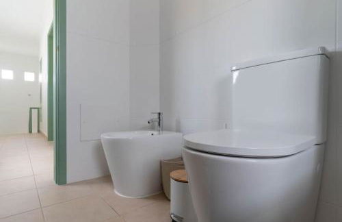 Green Breeze Escape by Lisbeyond - Photo 35