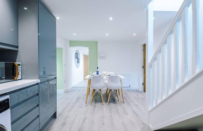 Imperial War Museum North Two-bedroom by Belvilla - Photo 8