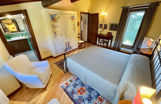 Luxurious Umbrian Retreat for 10 With Private Terrace and Pool - Photo 13