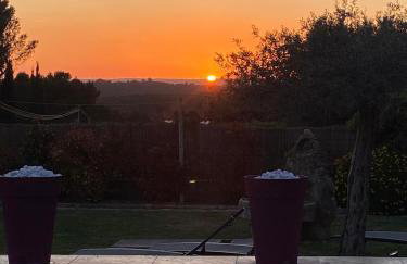VILLA avec VUE MAGNIFIQUE -entièrement climatisée - piscine - Foto 41