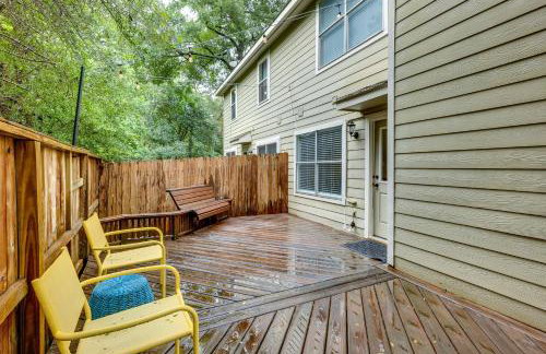 Modern Woodlands Townhome with Spacious Yard and Patio - Photo 24