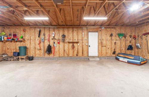 Dog Friendly Leech Lake Home w Perfect Beach Garage Boat Lift - Foto 70