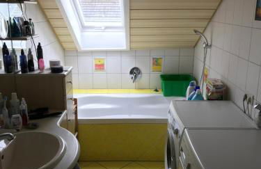 klimatisiere Dachwohnung in Weinsberg-Gellmersbach - Foto 12