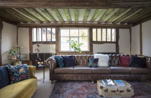 Farmhouse in Suffolk with wild swimming & hot tub - Photo 26