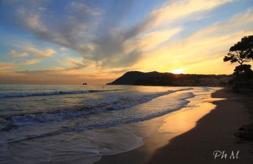 LES SABLETTES LES PIEDS dans L'EAU - Foto 15
