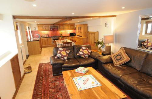 Church Cottage, Charmouth - Photo 1