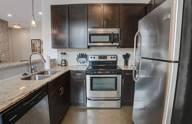 Modern Loft Near West End! - Foto 10