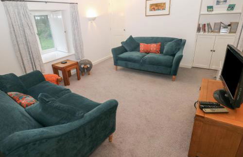 Wood Cottage - Photo 3