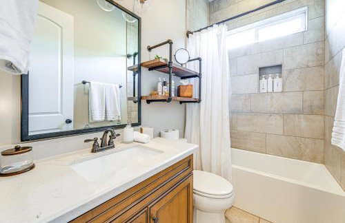 Hot Tub and Fire Pit Modern Flagstaff Home - Foto 15