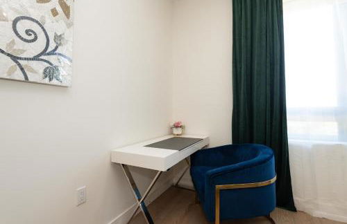 Stylish Apartments in Glendale with Free Parking - Foto 23