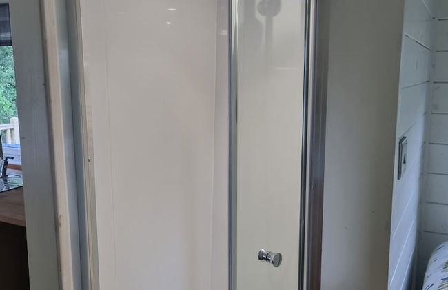 Glamping Hut - Sleeps 2, hot tub & Parking - Foto 5