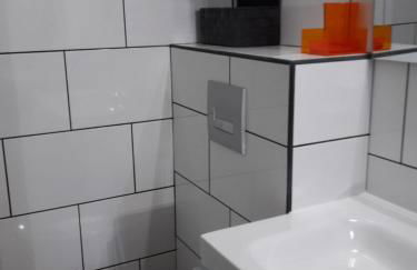 Leucate,cadre arboré,ombragé,sous les cyprès - Foto 16