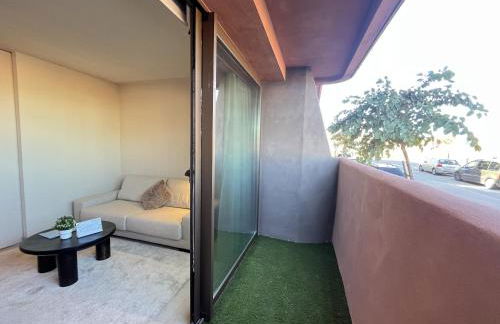 Estudio de diseño con piscina by Gloove - Foto 6