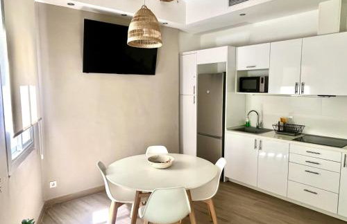Apartamento renovado con 2 habitaciones en el corazón de Barcelona - ES-341-3 - Photo 8