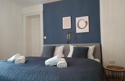 Zentrale Lage I historisch I Parkplatz I Fahrradkeller - Foto 3