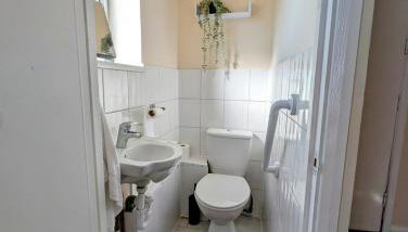 Large single Room with WC in Hounslow Town Centre - Photo 5, Other