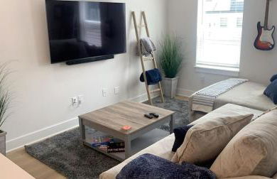 Classy, Cozy, Close to downtown - Foto 12