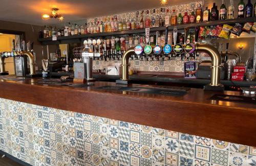 169 - Two bed Chalet on Sunbeach Holiday Park - Sleeps 5, pet friendly, FREE pool and entertainment passes included - plus WiFi, bed linen and towels included 300m from the beach! - Foto 35