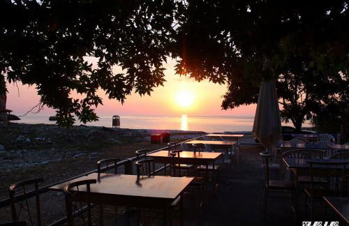 The StoneHouse - Photo 37