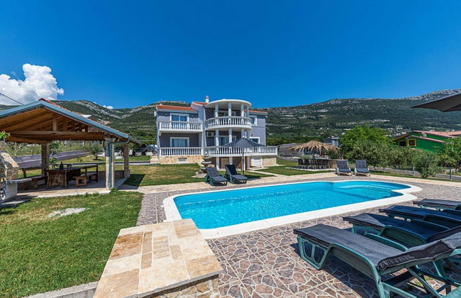 Exquisite Spacious Villa Bufaline With Pool and Gym - Foto 29