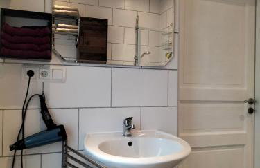 Kleine Landhaus-Wohnung im freistehenden Fachwerkhaus - Foto 14