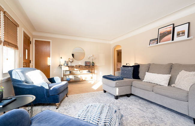 Beard Avenue Bungalow! - Foto 1