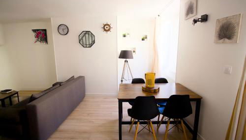 Triplex Lumineux à Cherbourg, hyper centre, 2 pas du Port & Vie Nocturne, Intendance Luxury Host - Foto 5