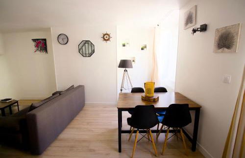 Triplex Lumineux à Cherbourg, hyper centre, 2 pas du Port & Vie Nocturne, Intendance Luxury Host - Foto 5