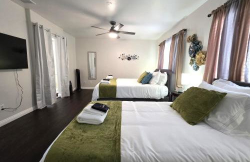 Newly Listed Family Friendly Fontana House - Photo 14