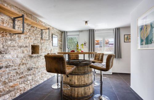 Villa Galant with Pool and Sauna - Happy Rentals - Foto 8