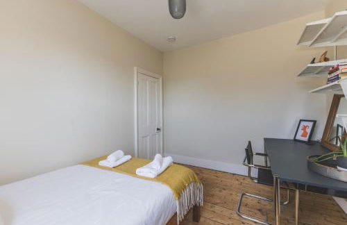 Modern Comforts in a Designer Home - Photo 17