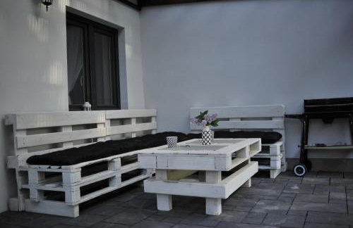 przy lesie - Foto 79