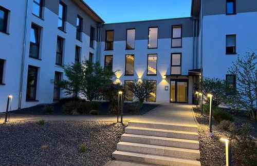 Jellys Apartment - 70qm - Balkon - Küche - Parken - 2x smart TV - King Size Bett - nur 5min zum Europa Park - Foto 61