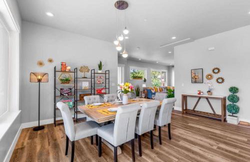 Modern Fortress w with 4 Decks AC in all rooms Gym - Foto 25