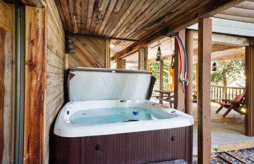 Beartooth Lodge with Hot Tub and Stuart Falls Views - Foto 4