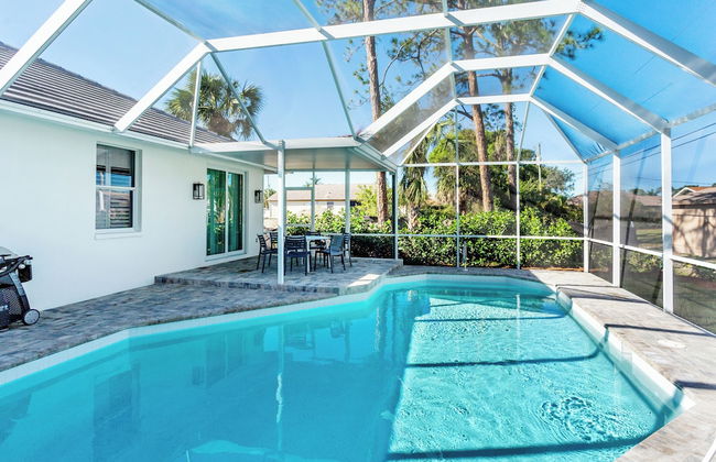 Tuscan Vacation Rental. Stylish 3-Bedroom Getaway Near Vanderbilt Beach Enjoy a Private Pool, Spacious Layout, and Modern Comforts Perfect for Families, Groups, and Pet-Friendly Stays - Foto 24
