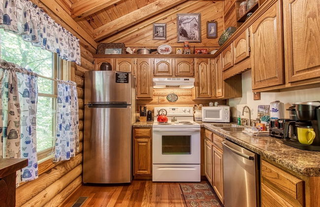 Er44 - Rising Eagle - Great Location! Close To Town! 2 Bedroom Cabin by RedAwning - Foto 6