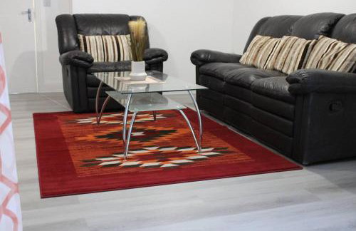 Apartment - Sleeps 4 - Garden - Parking - Photo 6